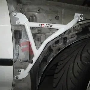 Bestel Nu Honda Civic 92-95 2/3D/ Del Sol UltraRacing Spatbord Braces