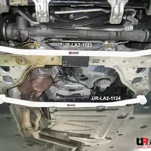 Topkwaliteit BMW 1 2004-11 E87 120/130 UltraRacing Front Lower Bar 1124