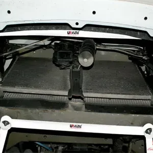 Shop Nu Honda S2000 AP1/2 UltraRacing 2-punts Front Lower Member Bar