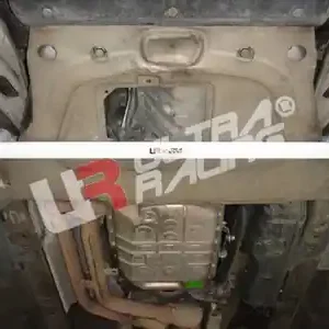 BMW 3-Series E46 325 328 320 UltraRacing Front Lower Tiebar Voordeelprijs