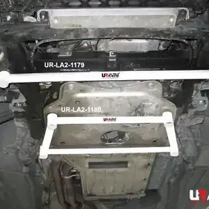 Plaats Bestelling BMW E70 X5 3.0 06 + UltraRacing 4-punts Front H-brace 1180