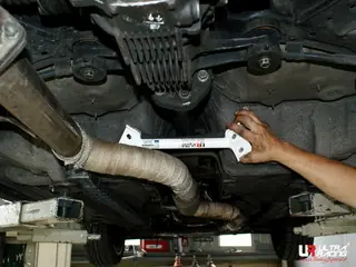 Bestel Nu Toyota Supra MK IV 93-98 UltraRacing Mid Lower H-brace 780