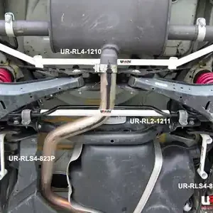 Audi TT 8J 06 + UltraRacing 4-punts achter Member brace Populair