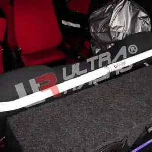 Veilige Betaling Honda Integra 01-06 DC5 UltraRacing C-Pillar Bar Adjustable