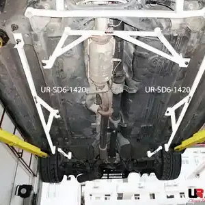 Origineel Mitsubishi EVO X UltraRacing 2x 3-Point Side/Floor Bars 1420