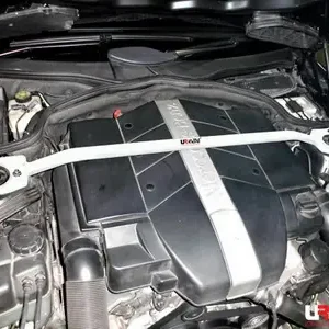 Populair Mercedes SL 350 02-11 UltraRacing Veerpootbrug voor-boven