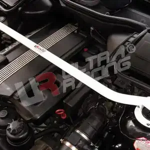 Populair BMW 5-Series E39 UltraRacing 2-punts Veerpootbrug voor-boven