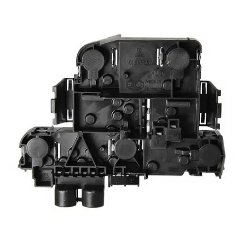 Plaatje voor de fitting voor linker achterlicht van de Golf 2 Express Levering